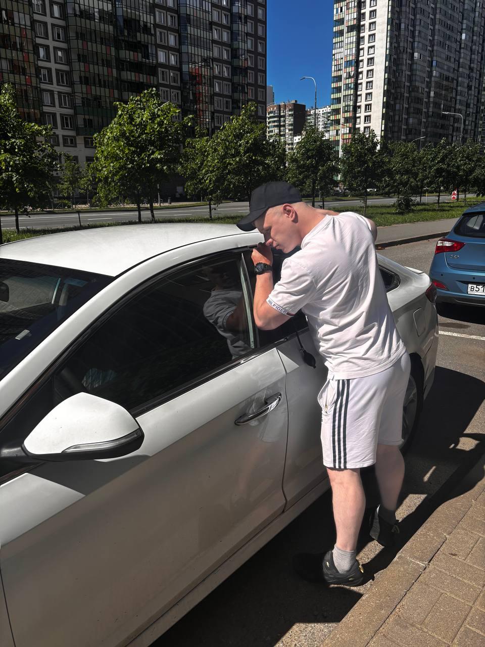 Вскрытие автомобиля без повреждений в Сертолово